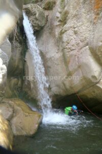 R4 - Barranco 12 Cascadas de Liri - RocJumper