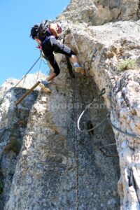 Destrepe desplomado - Ranero II Difícil - Vía Ferrata Huerta de Rey - RocJumper