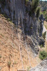 Flanqueos - Acceso 1 - Vía Ferrata Araúzo de Miel - RocJumper