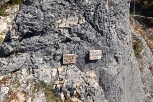 Escape - Acceso 1 - Vía Ferrata Araúzo de Miel - RocJumper