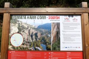 Cartel - Vía Ferrata Harri-Gorri - Sobrón - RocJumper