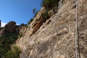 Flanqueos - Vía Ferrata Harri-Gorri - Sobrón - RocJumper
