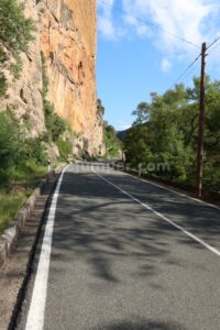 Aproximación carretera - Vía Ferrata Harri-Gorri - Sobrón - RocJumper