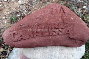 Piedra grabada - Canal Equipada La Canalissa - Grau de Graell - Gramuntill - RocJumper
