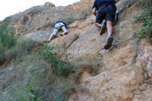 Flanqueo de Cadenas - Vía Ferrata Confinamiento (Ribafrecha, La Rioja)