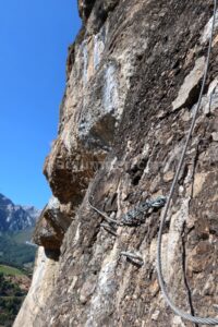 Flanqueo y Desplome - Vía Ferrata Camaleño - Los Llanos - RocJumper