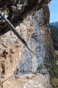 Flanqueo - Vía Ferrata Camaleño - Los Llanos - RocJumper