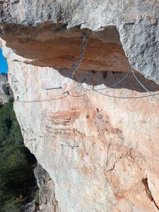 Techo con Cadenas - Vía Ferrata Ivet La Rabiosa - Rojalons - RocJumper