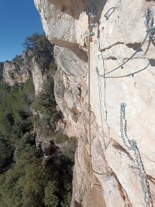 Péndulo - Vía Ferrata Ivet La Rabiosa - Rojalons - RocJumper