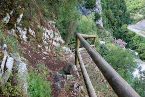 Barandillas - Vía Ferrata Vidosa por el Espolón - Vidosa Multiaventura - Ponga - RocJumper