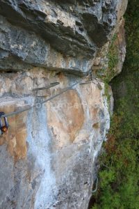 Flanqueo - Vía Ferrata Vidosa - Vidosa Multiaventura - Ponga - RocJumper