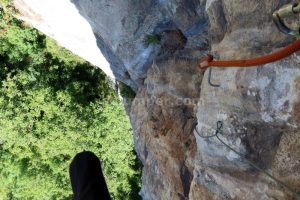 Desplome 6 - Vía Ferrata Seu de la Paparrasolla - Vidosa Multiaventura - Ponga - RocJumper 