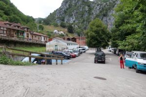 Parking - Vía Ferrata Escalera al Cielo - La Hermida - RocJumper