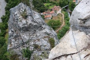 Puente Mono - Vía Ferrata Escalera al Cielo - La Hermida - RocJumper