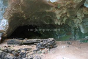 Cueva Jabalí - Vía Ferrata La Hermida - RocJumper