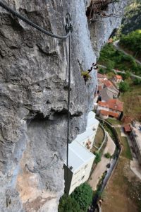 Vertical - Vía Ferrata Peñarruscos - La Hermida - RocJumper