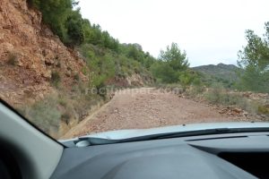 Acceso pista - Vía Ferrata Sants de la Pedra - La Vall d'Uixó - RocJumper
