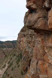 Tramo 4 Flanqueo Cadenas - Vía Ferrata Sants de la Pedra - La Vall d'Uixó - RocJumper