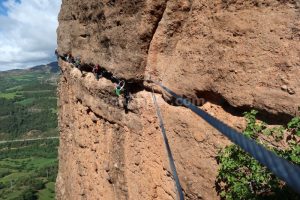 Tramo 4 Flanqueo K4 - Vía Ferrata Roca Foradada - Llimiana - RocJumper