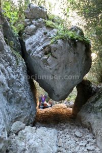 Gran Bloque - Barranco del Fornocal - Colungo - RocJumper