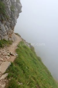 Aproximación - Vía Directa de los Hermanos Martínez - Picu Urriellu - Sotres - RocJumper