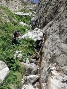 r5 - Torrent de la Balma - Queralbs - RocJumper