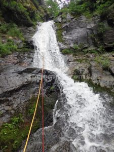 R6 - Torrent de la Calç - Queralbs - RocJumper