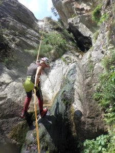 R8 - Torrent de la Balma - Queralbs - RocJumper