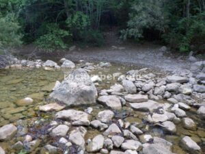 Cruce de Río - Barranc de Sant Aniol - Sadernes - RocJumper