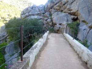 Puente de los Alemanes - Barranco Las Buitreras - El Colmenar - RocJumper