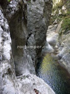 R3 - Barranc de Sant Aniol - Sadernes - RocJumper