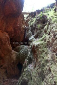 Grieta - Torrent de la Rovira - Barrancs Els Sots Feréstecs de Montmany - Montmany-Figaró - RocJumper