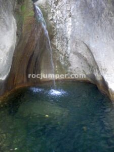 R5 - Barranc de Sant Aniol - Sadernes - RocJumper