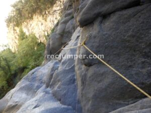 R8 - Barranc de Sant Aniol - Sadernes - RocJumper