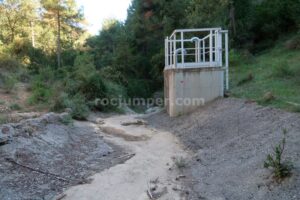 Construcción - Rasa de Torrenteller - Sant Llorenç de Morunys - RocJumper