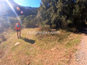 Pista aproximación - Barranc del Bosc de Serradell - RocJumper