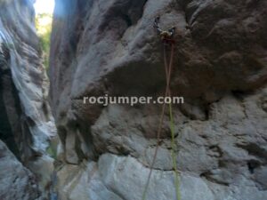 R5 - Barranc del Bosc de Serradell - RocJumper