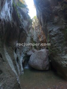 R6 - Barranc del Bosc de Serradell - RocJumper