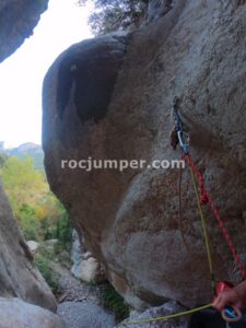 R8 - Barranc del Bosc de Serradell - RocJumper