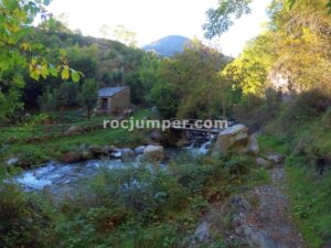 Escape puente - Barranc de Riqüerna Inferior - Capdella - RocJumper