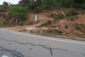 Cruzar Carretera - Descenso de Paret de l'Aeri - Montserrat - RocJumper