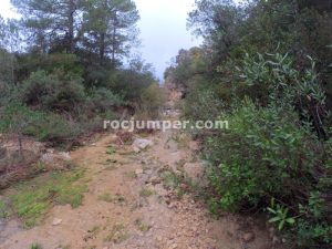 Inicio Aflente Derecho - Barranc Mas dels Frares - La Febró - RocJumper