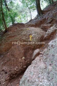 Marcas amarillas - Descenso de Paret de l'Aeri - Montserrat - RocJumper