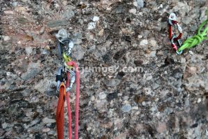 R4 - Descenso Paret de l'Aeri - Montserrat - RocJumper
