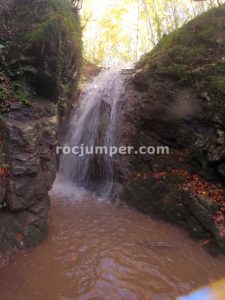 R6 - Torrent de la Freixe - Sant Martí d'Ogassa - RocJumper