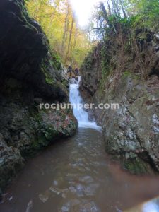 R11 - Riera d'Ogassa- Sant Martí d'Ogassa - RocJumper