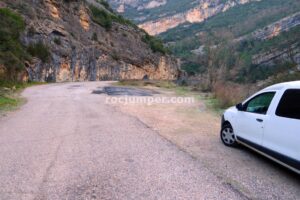 Parking - Canal de Roca Regina - Llimiana - RocJumper