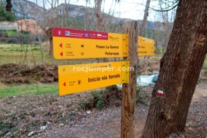 Palo indicador - Vía Ferrata La Bárbara - Montalbán - RocJumper