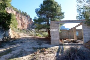 Casa en construcción - Vía Ferrata Góntar - RocJumper