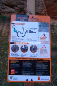 Cartel de inicio - Vía Ferrata Aguasvivas - Samper de Salz - RocJumper